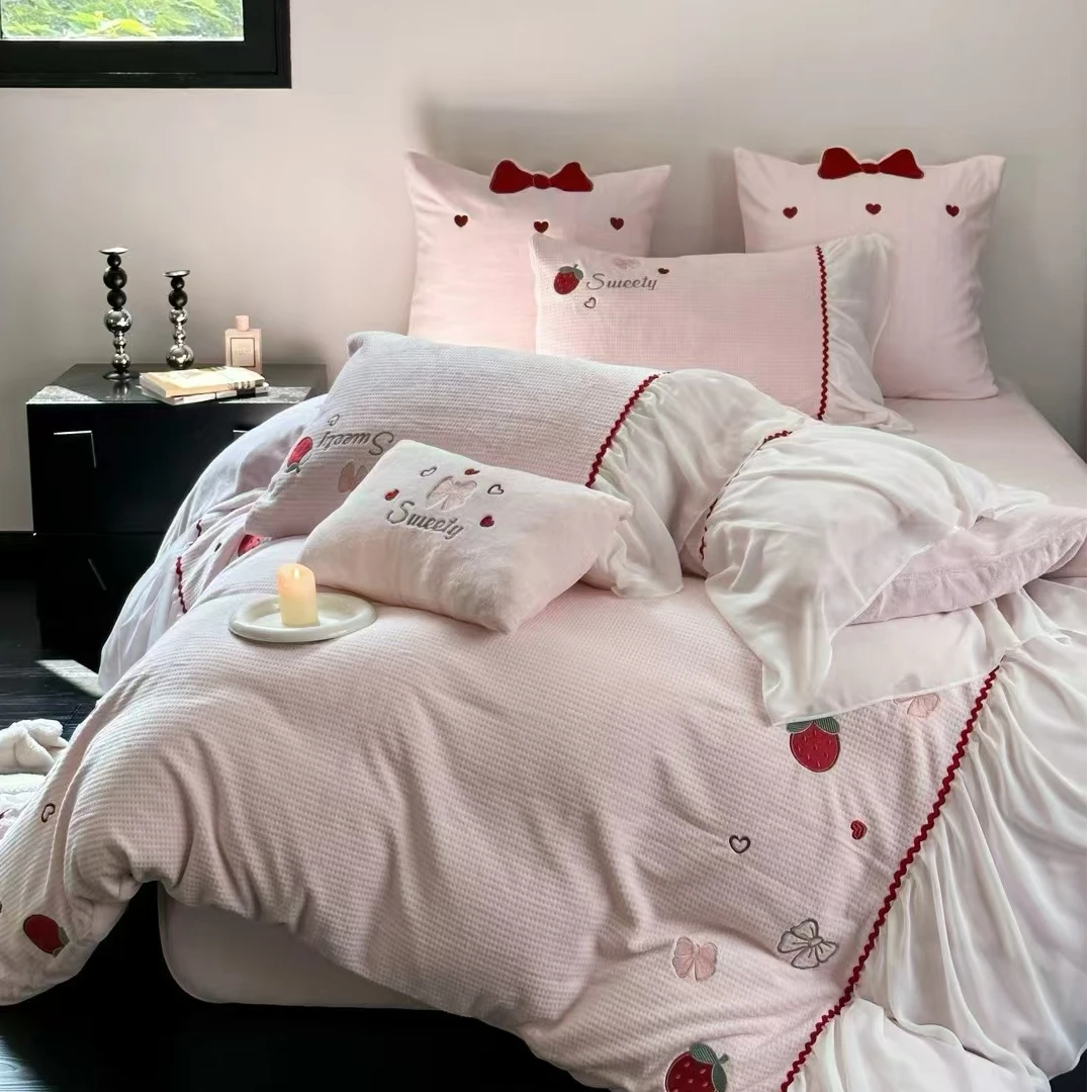 高克重全消光加厚保暖花边刺绣款云绒牛奶绒5件套