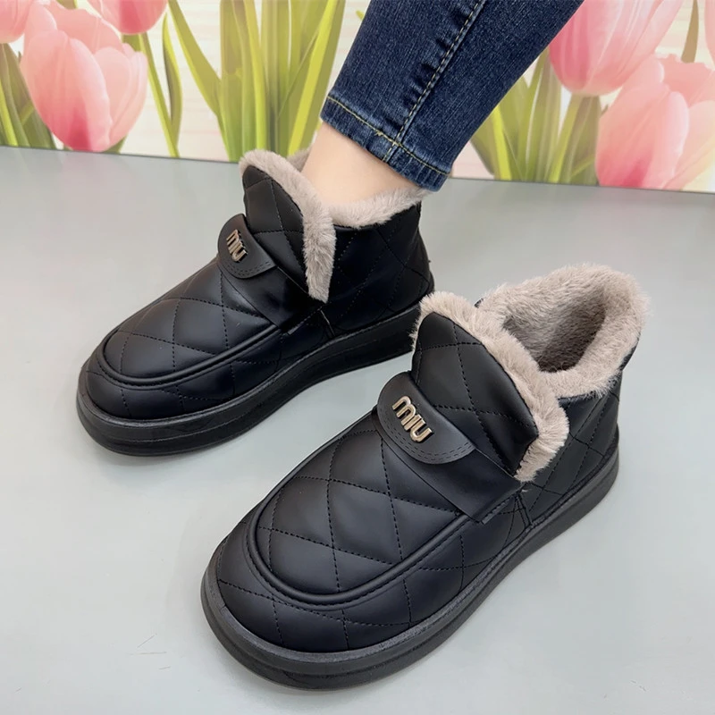 雪地靴冬季加绒加厚保暖老北京棉鞋女防水防滑毛毛鞋特厚雪地棉靴