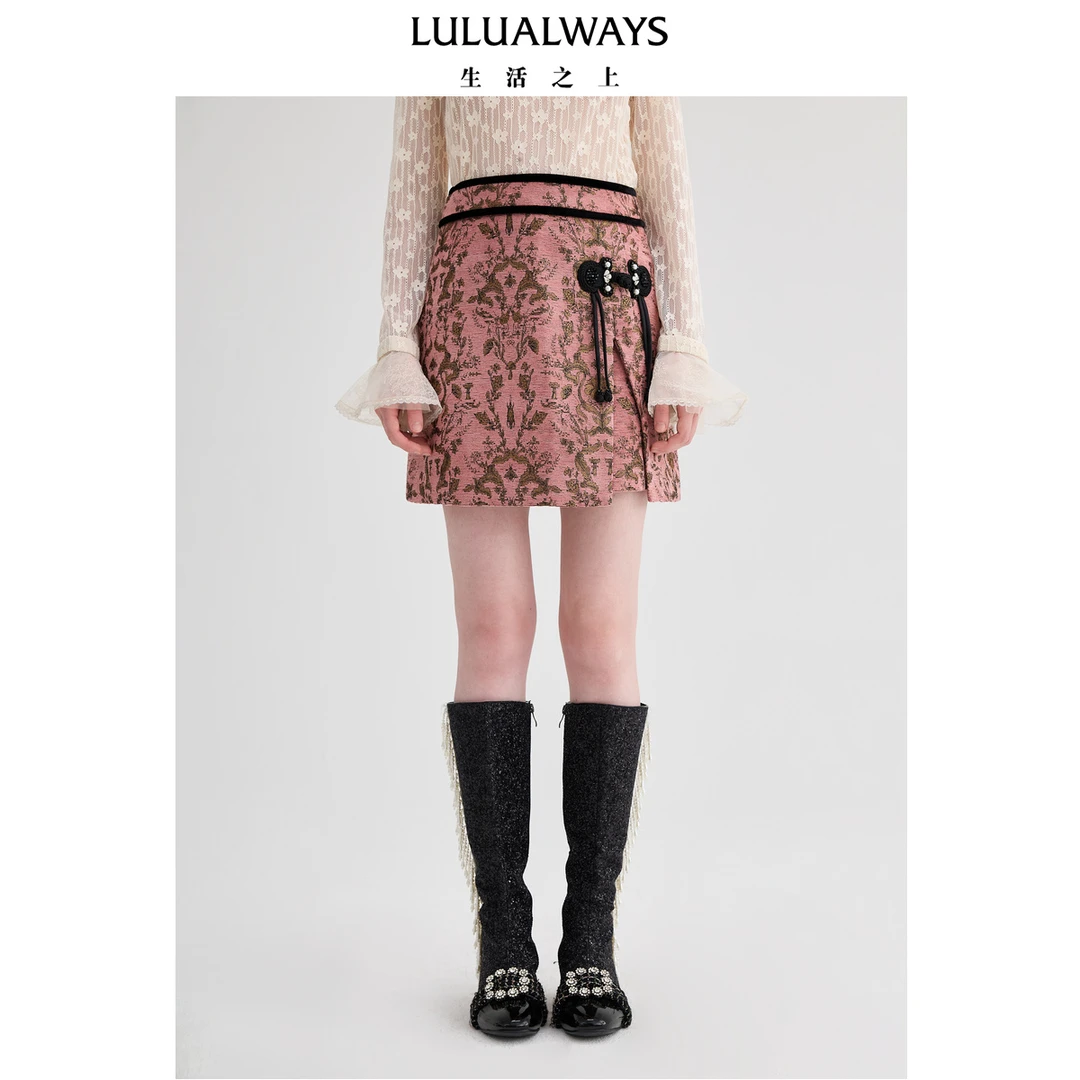 【商场同款】24秋季新款优雅盘扣A字短款提花半身裙女