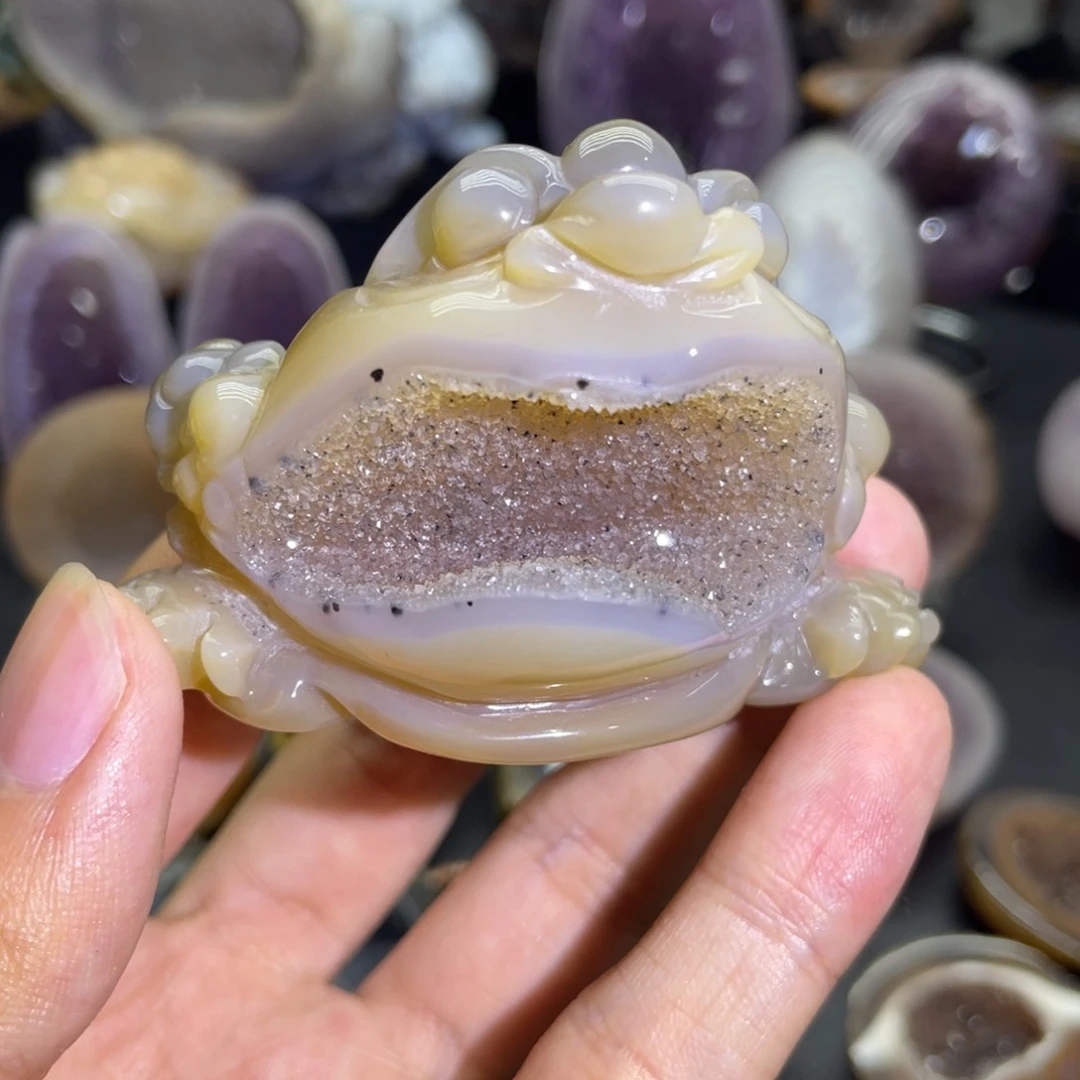 水晶大型摆件未镶嵌晚****o