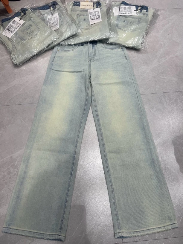 2024年春款显瘦窄版直筒牛仔裤