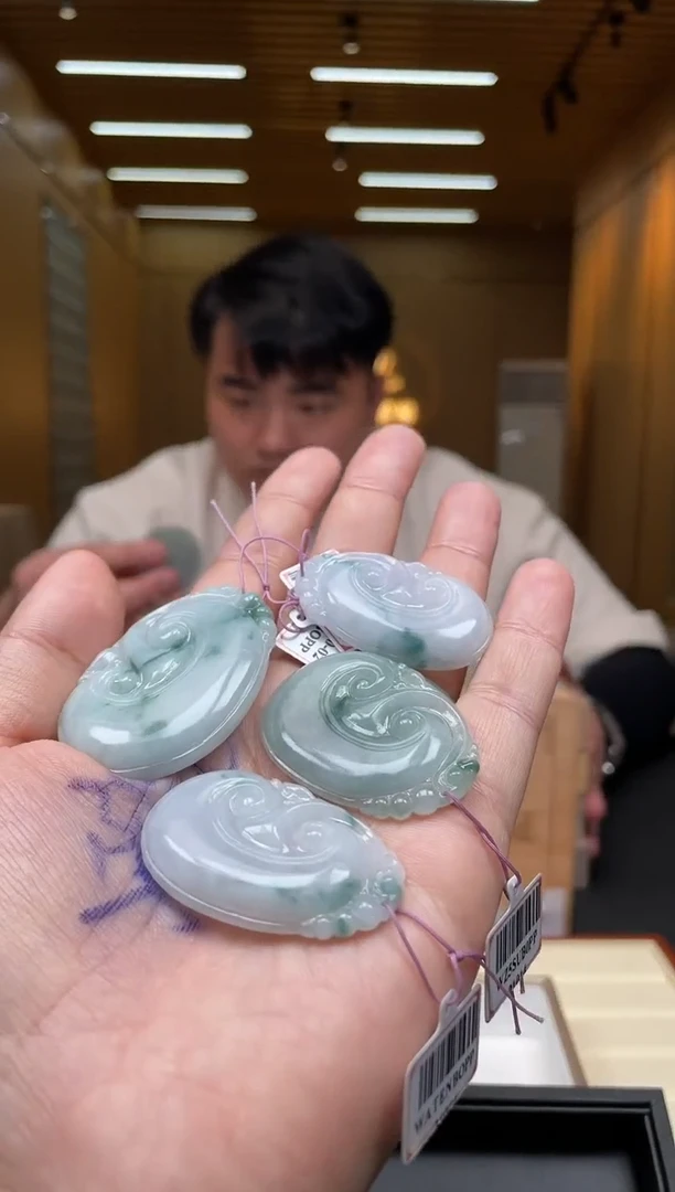 【闪购商品】定制翡翠未镶嵌多样性发货（只发一件）*X2