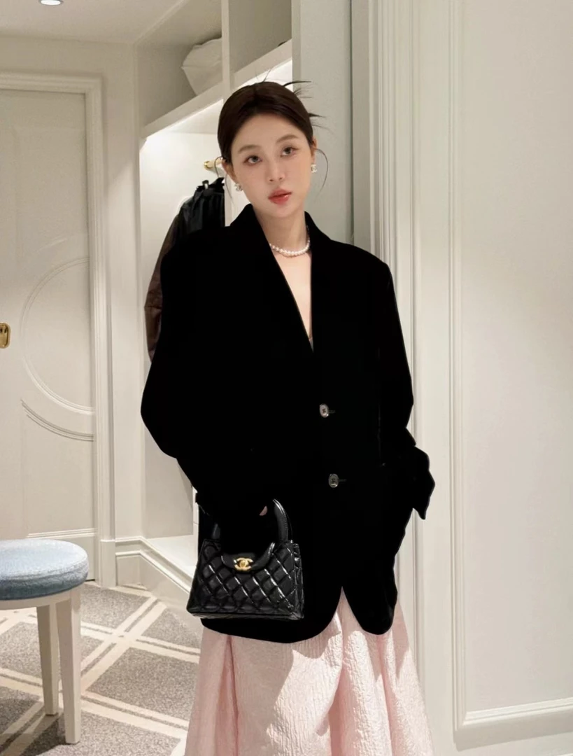 深圳予里丝绒阔版西装显瘦百搭气质