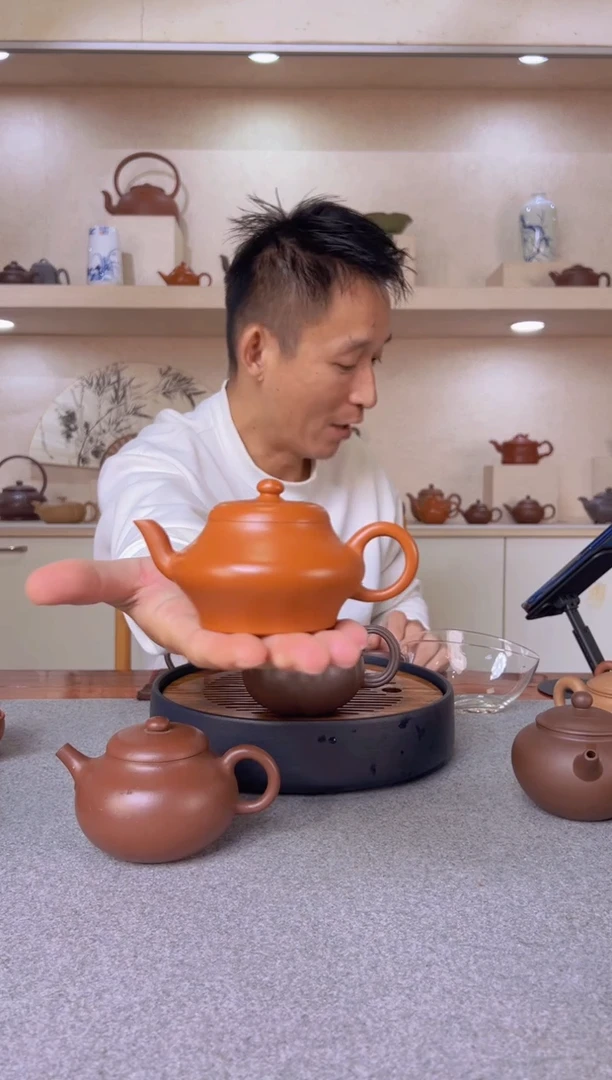 【闪购商品】紫砂茶壶虚扁壶 金黄朱泥 全手工