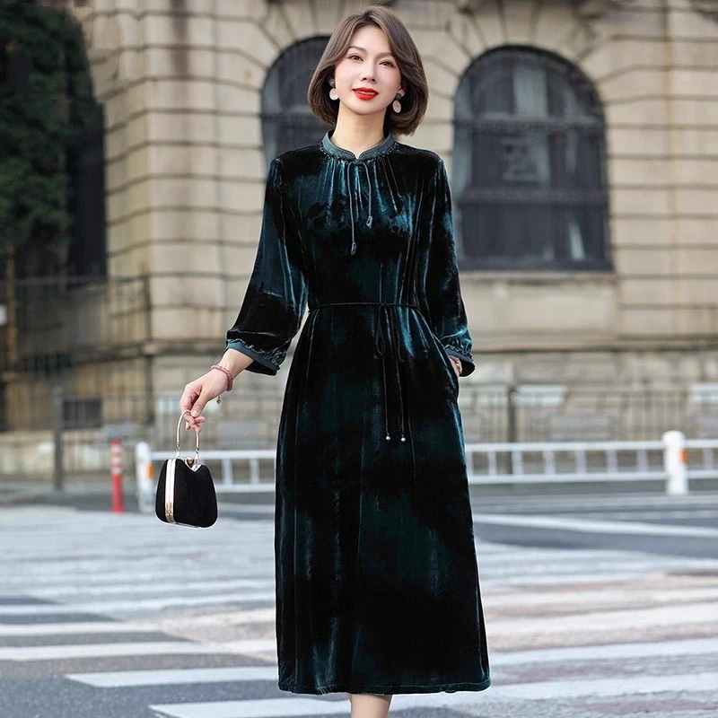 桑蚕丝绒连衣裙长袖2024秋新款重磅复古细带桑蚕丝长裙大码妈妈装