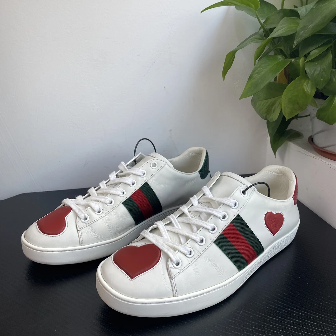 GUCCI/古驰38.5欧码心形图案白色板鞋无配件成色自定义zg296