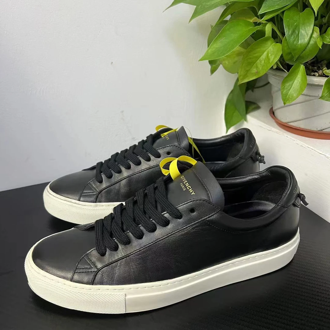 Givenchy/纪梵希39欧码黑皮革板鞋时尚百搭无配件wdf651黑色