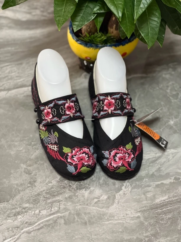 绣花鞋女鞋 按编码拍