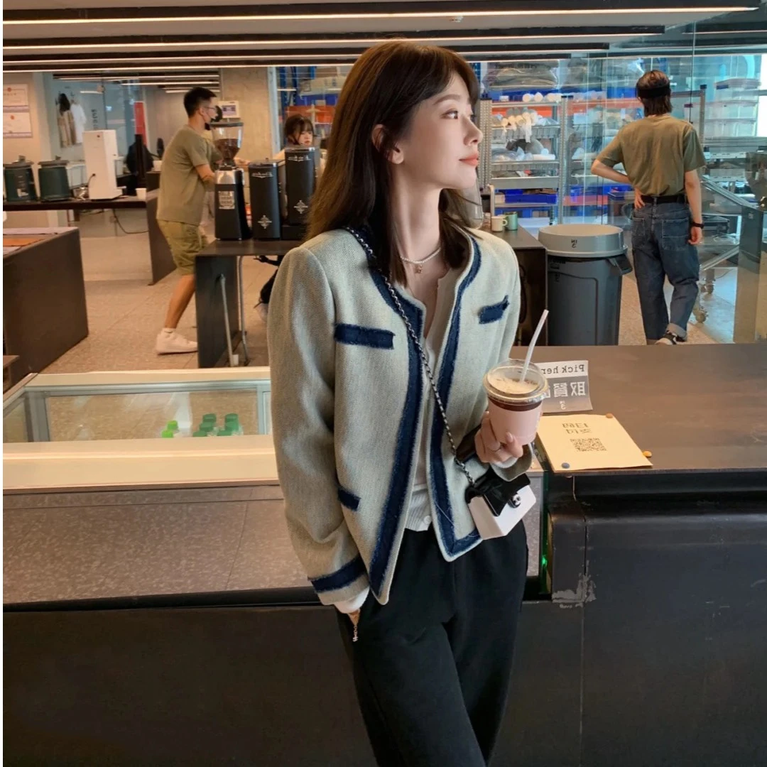 2361-气质小香风撞色减龄毛边外套2021秋新款少女感清新可爱显瘦