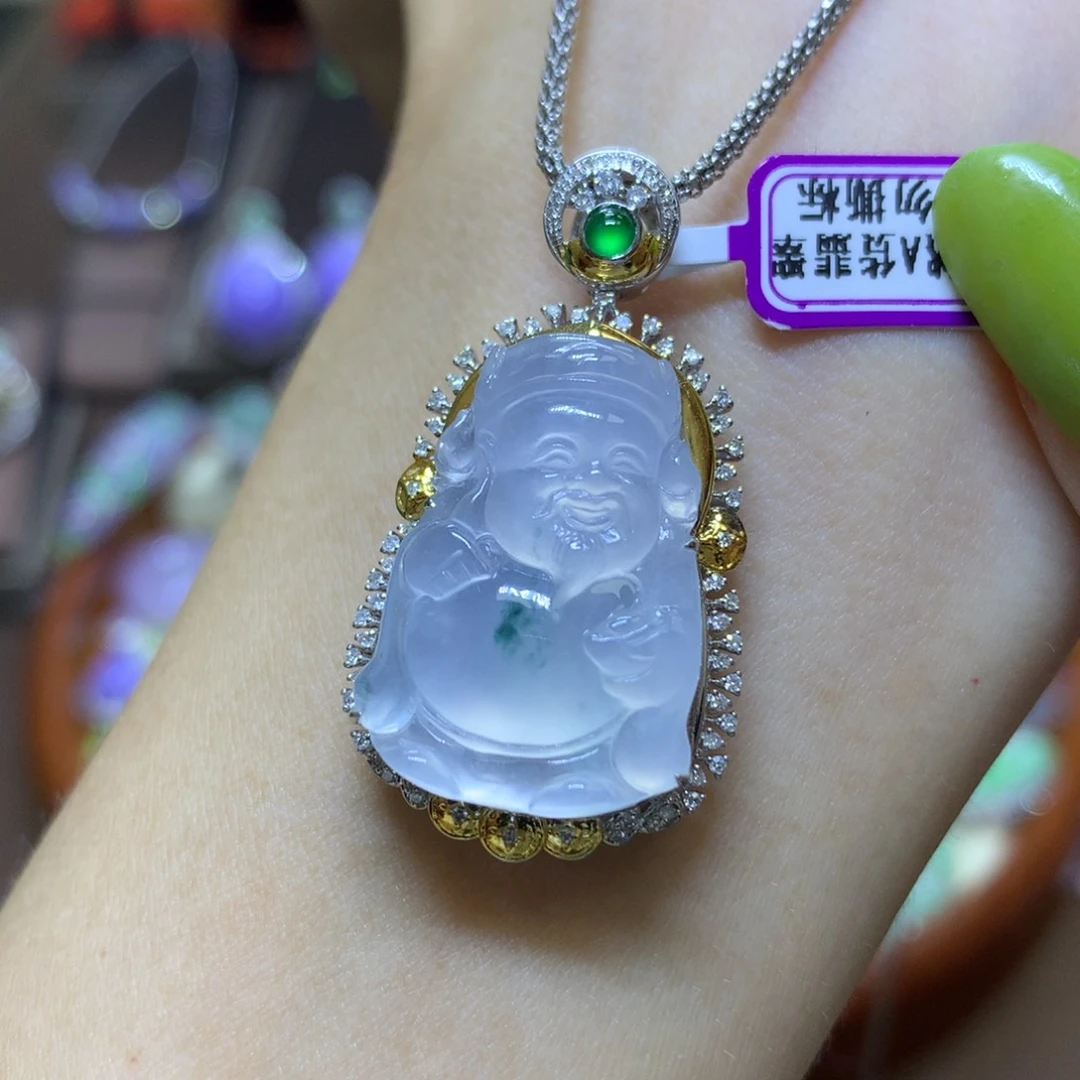 翡翠颈饰18K金镶嵌翡翠