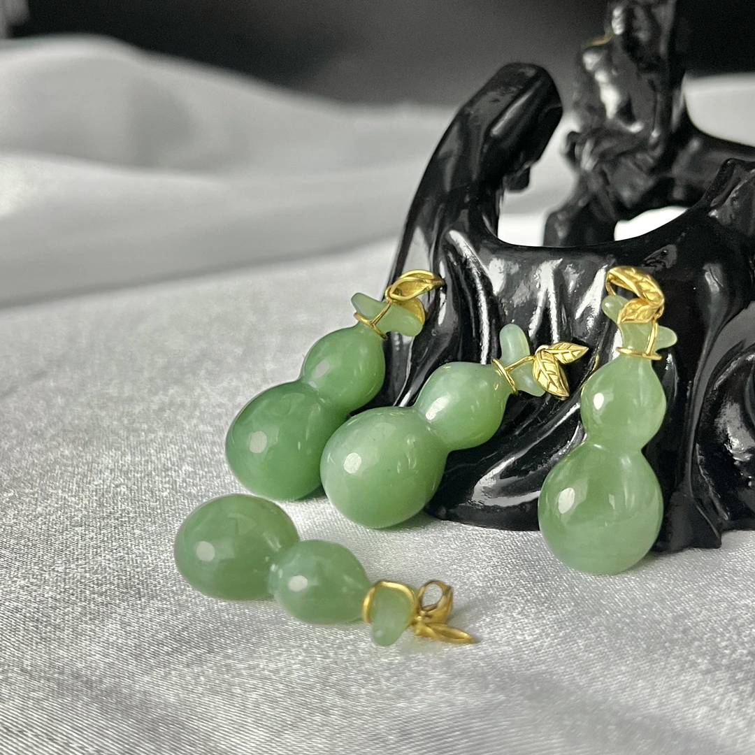 【新疆和田玉】18K镶和田玉葫芦挂件（多样性发1） 不带链510