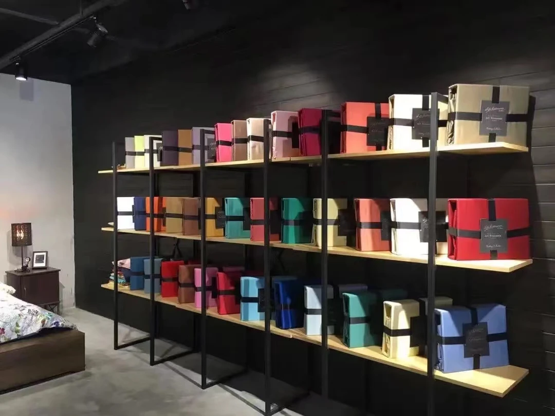 四件套，枕套，被子，床单，毛毯随机发一件