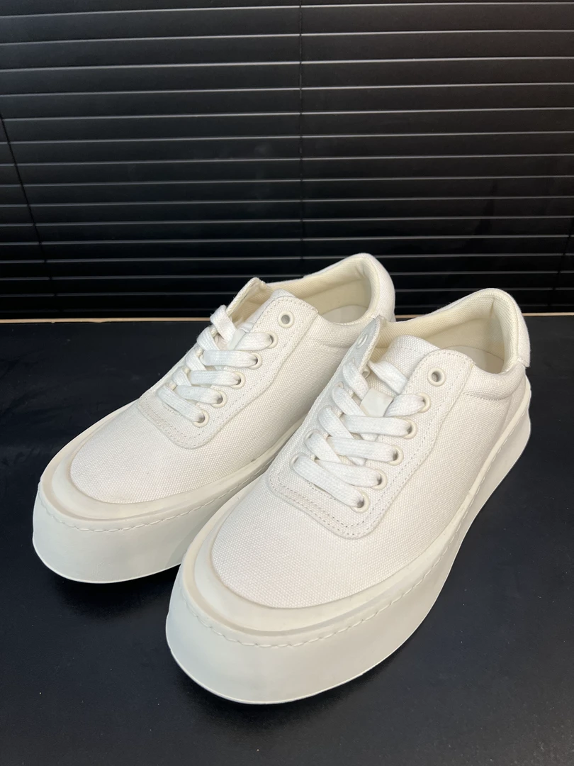 英伦厚底增高运动潮鞋四季透气百搭舒适帆布鞋男潮牌复古休闲板鞋