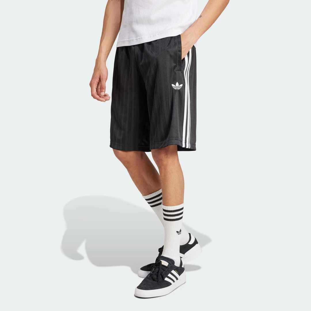 adidas/阿迪达斯 ADICOLOR SHORTS 经典运动短裤 JC6245
