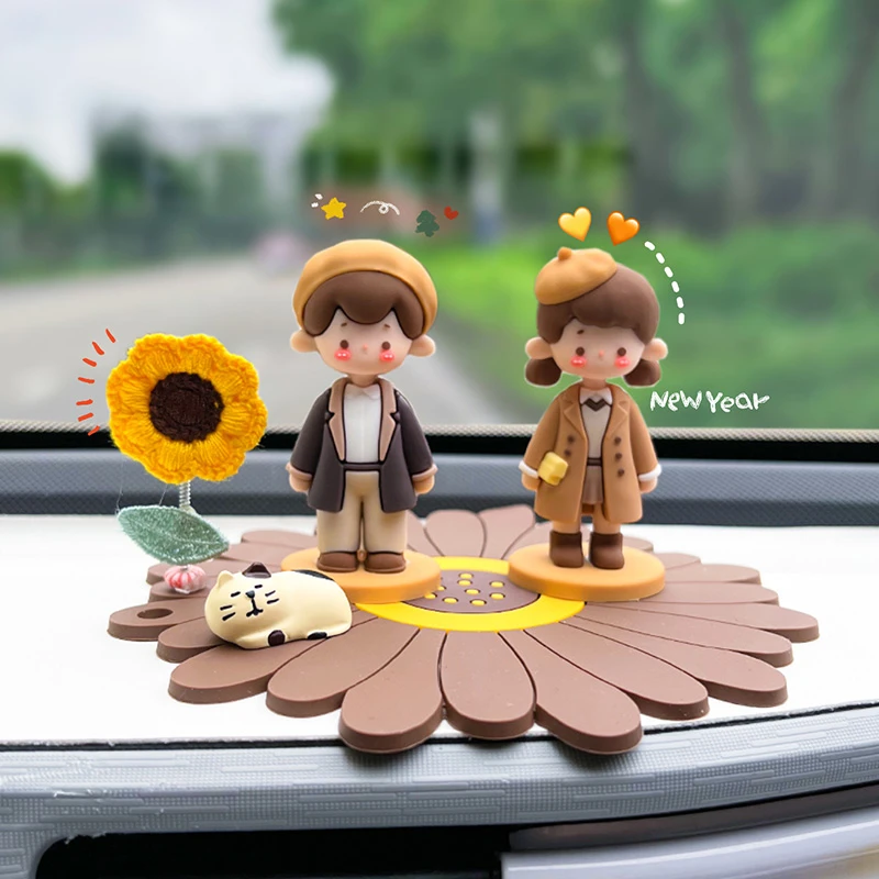 车内饰品摆件车载情侣可爱高级感车上装饰品中控台车饰汽车内饰女
