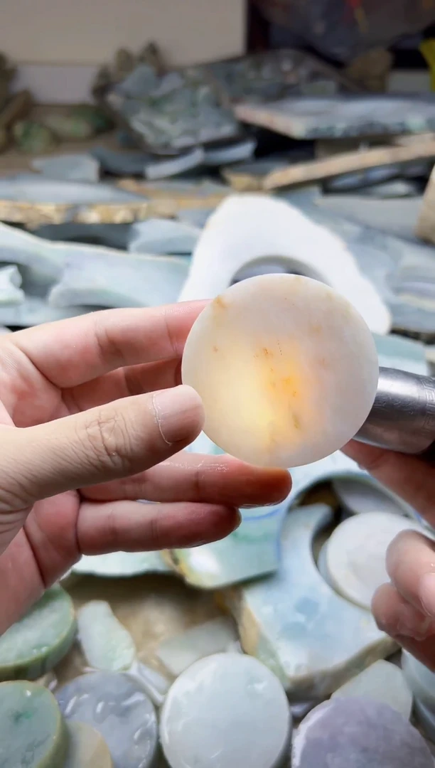 【闪购商品】翡翠颈饰未镶嵌缅甸翡翠95