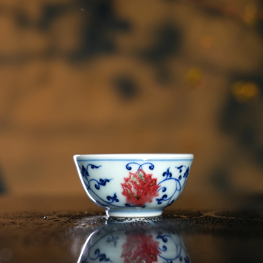 景德镇和然窑手绘青花釉里红小品杯 纯手工陶瓷主人杯缠枝莲茶杯