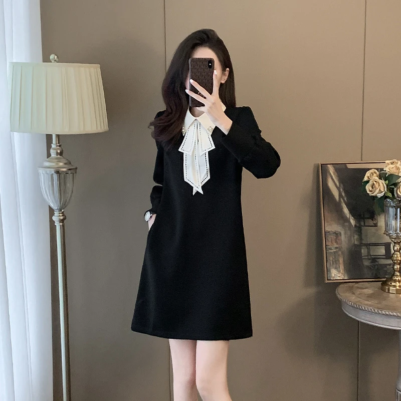 春秋2025别致新款显廋高端法式赫本风大码宽松连衣裙打底内搭裙子