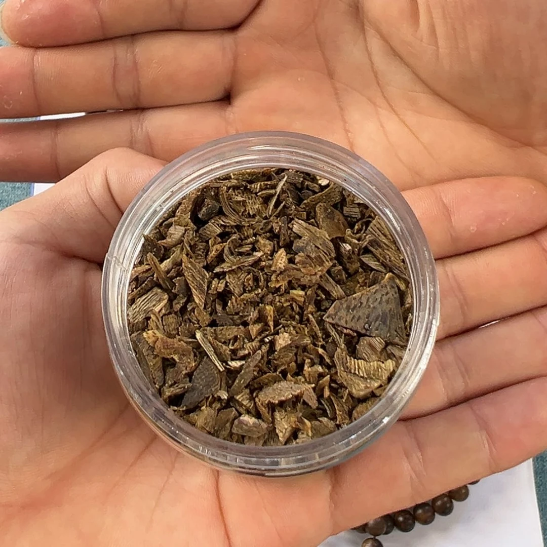 【闪购商品】沉香碎料发一盒