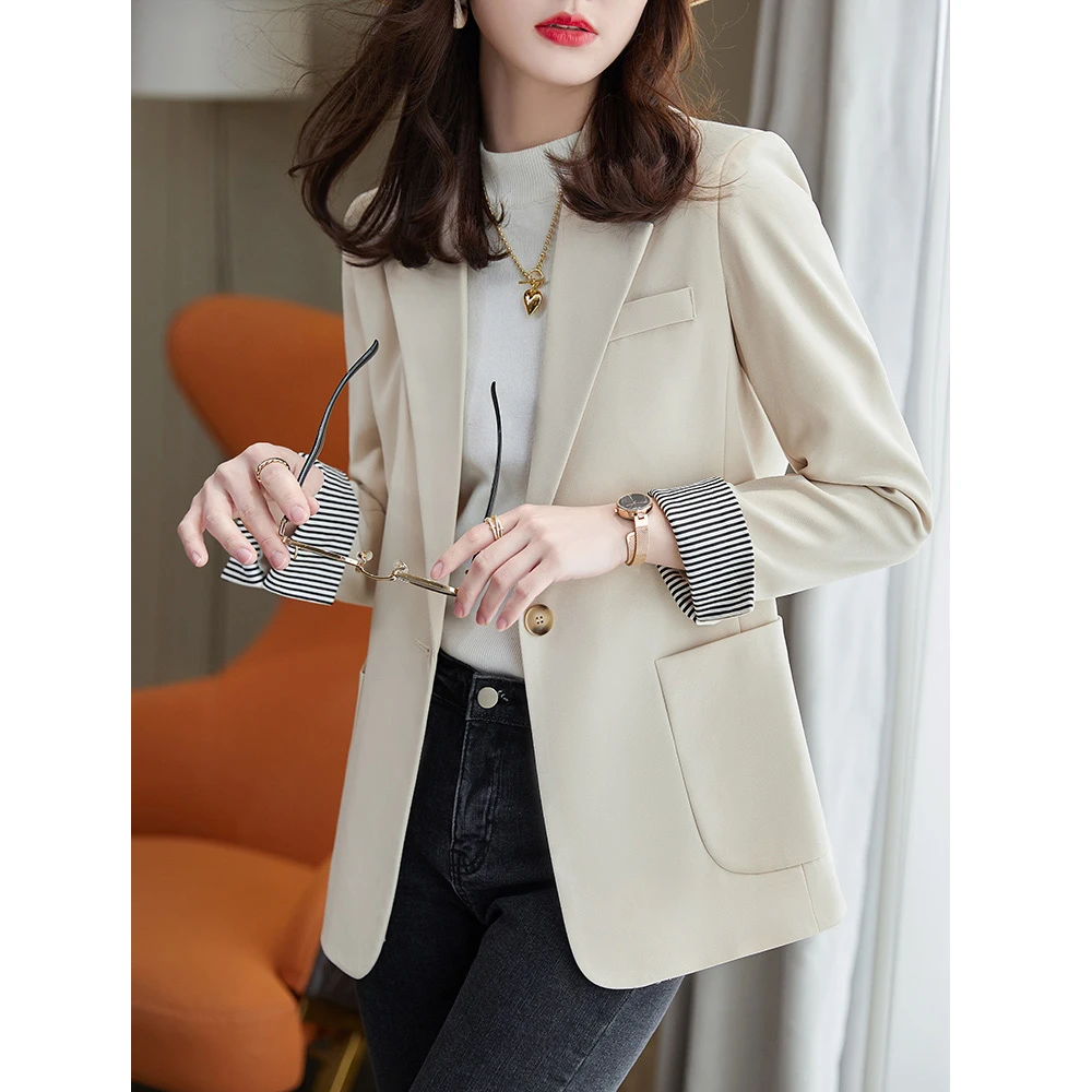 小个子杏色西装外套女春秋季2025新款韩版高级感炸街休闲西服上衣