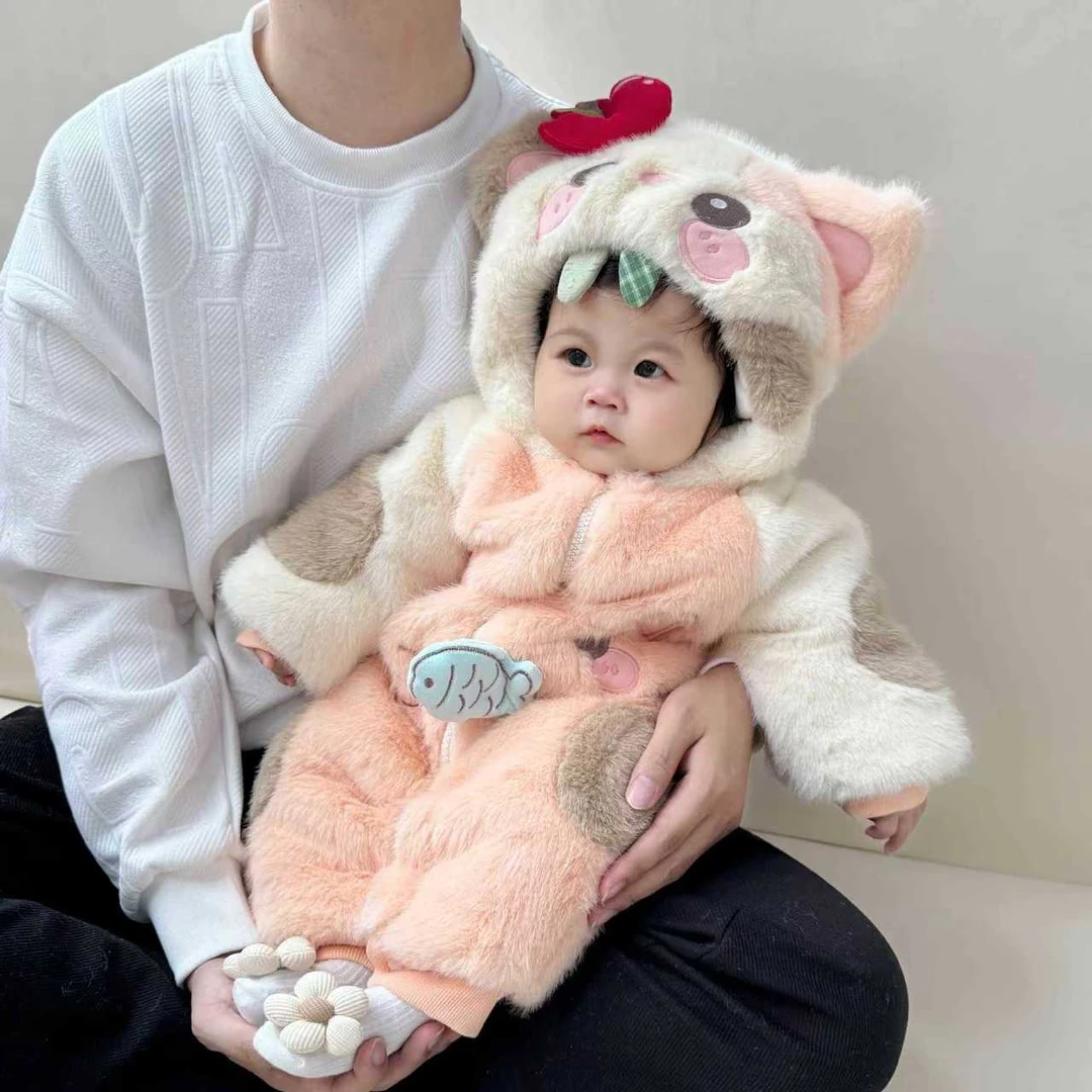 婴儿冬装小猫吃鱼连体女宝宝可爱超萌毛茸茸保暖哈衣冬季外出爬服