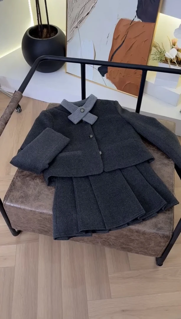 小香风西装棉服百褶半身短裙两件套女2024冬季加厚蝴蝶结毛呢套装