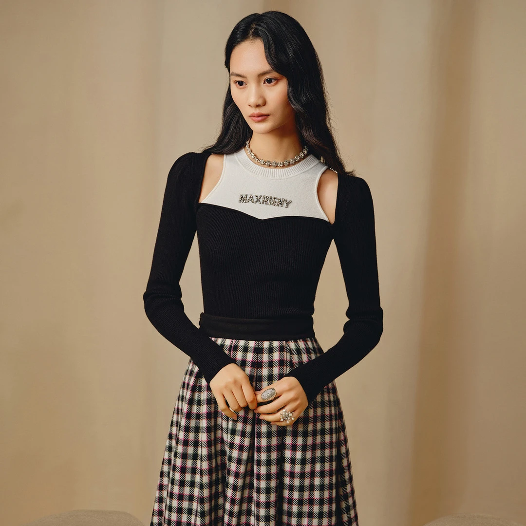 MAXRIENY精致复古轻奢钉珠套头毛衫小心机修身上衣