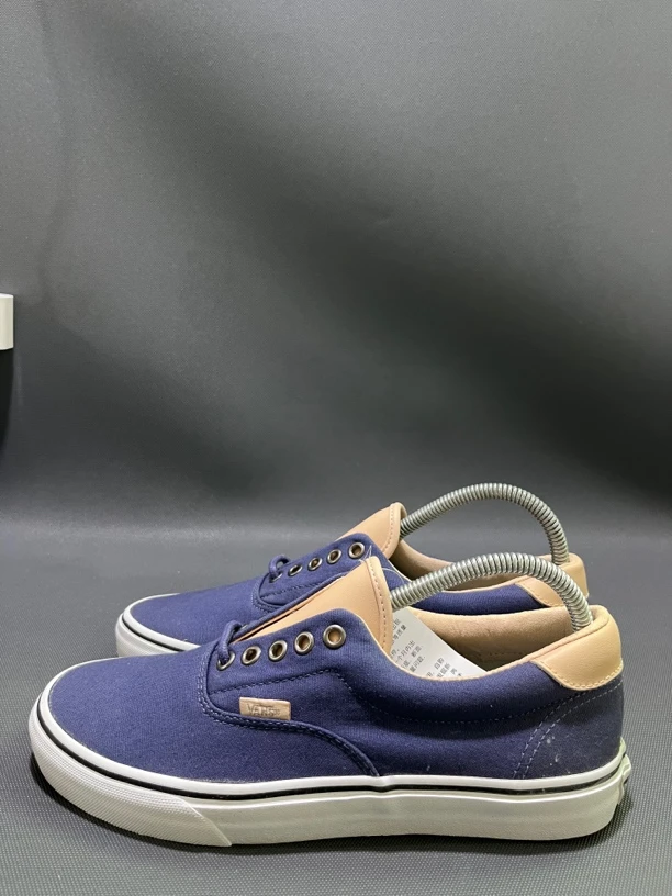 （专柜样品）40.5码 Vans 低帮帆布鞋