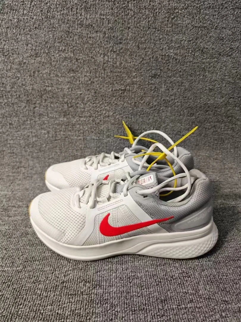［专柜出样］42码Nike Run Swift 2 跑鞋