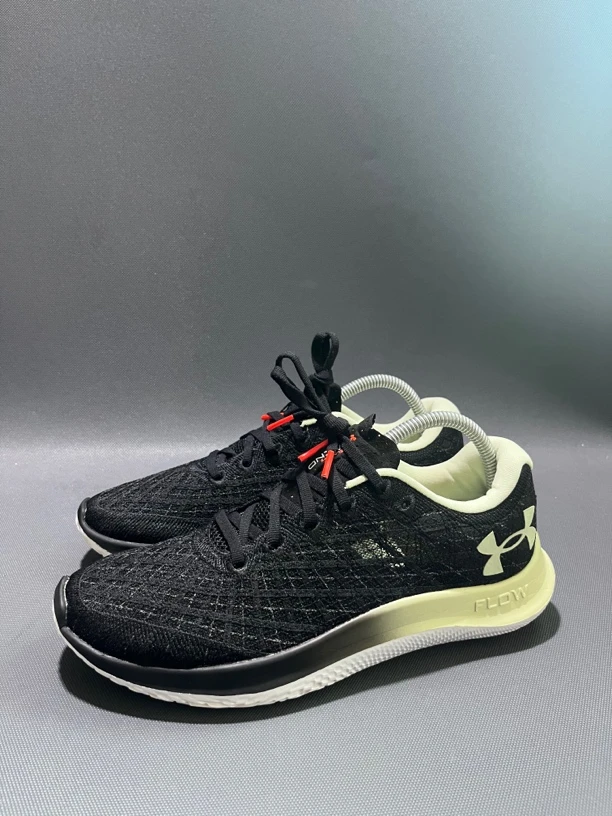 二手 42码 安德玛 Under Armour Flow Velociti Wind 2 跑鞋