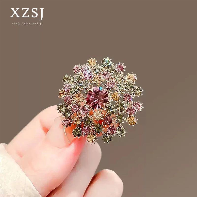 铜胸针 彩钻蒲公英别针女新款气质轻奢精致高档夏天裙子胸花配饰