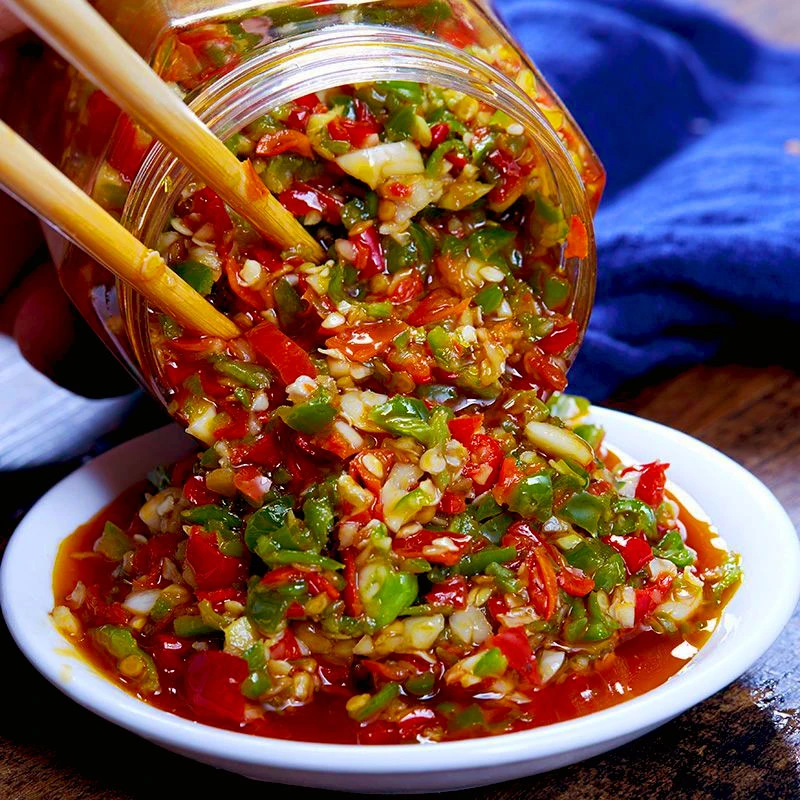 湖南农家辣椒酱下饭酱双色彩椒酱即食下饭菜拌面拌米饭青红椒辣酱