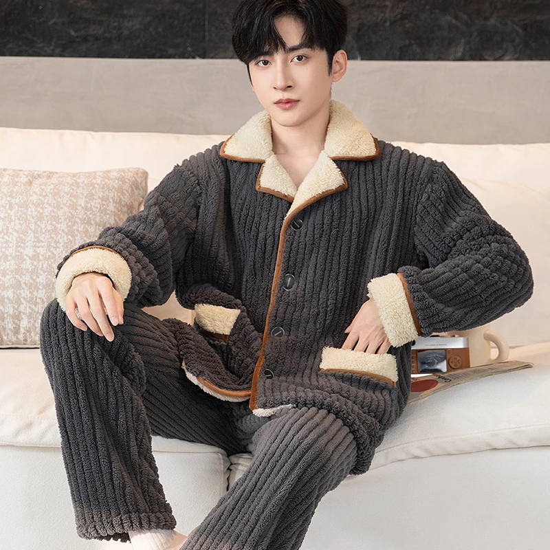 秋冬新款男士珊瑚绒睡衣加绒加厚保暖大码宽松中年青年家居服套装