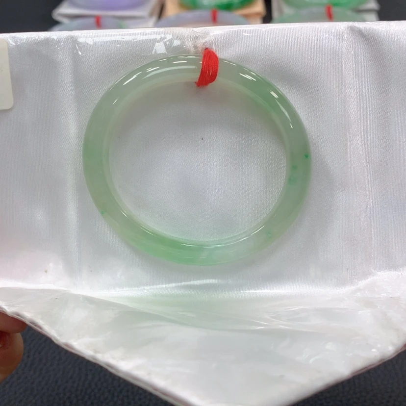 【闪购商品】翡翠手镯未镶嵌翡翠