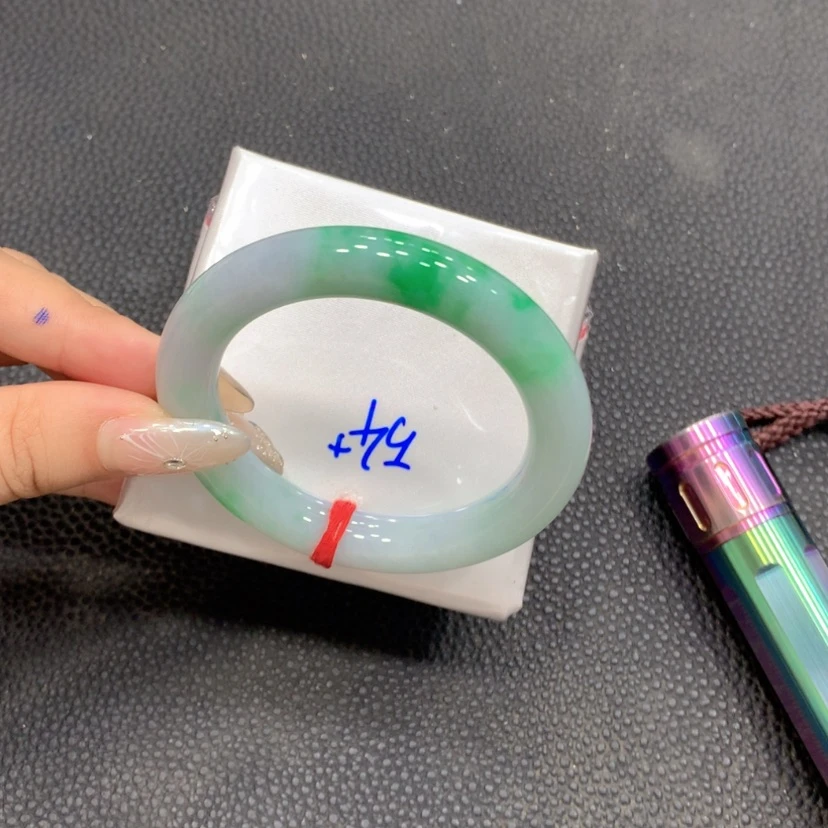 【闪购商品】翡翠手镯未镶嵌洋*翡翠