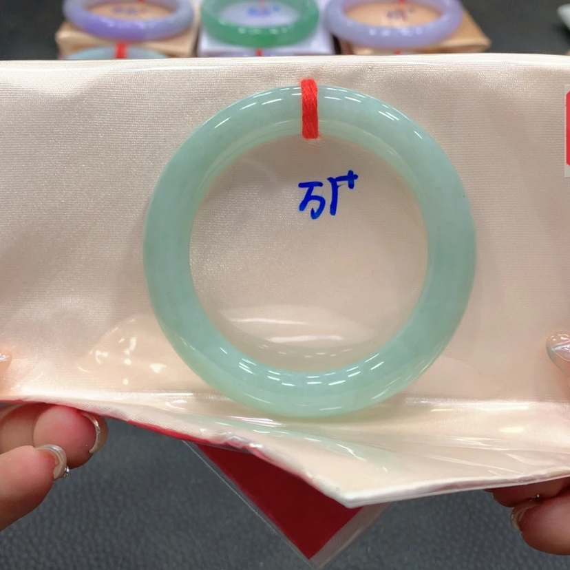 【闪购商品】翡翠手镯未镶嵌翡翠