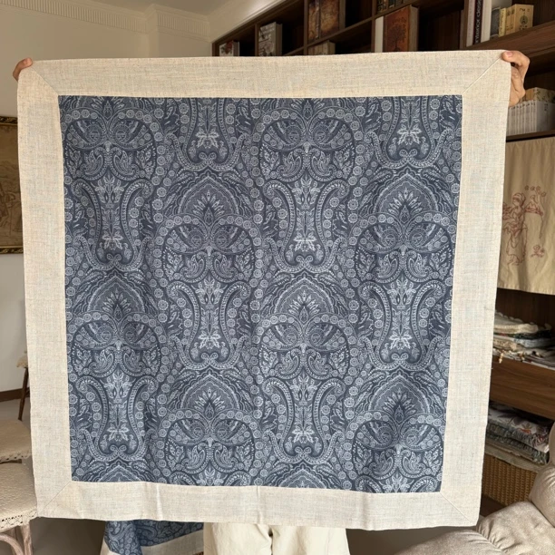 《藏芸》民族风纯棉提花桌布85x85