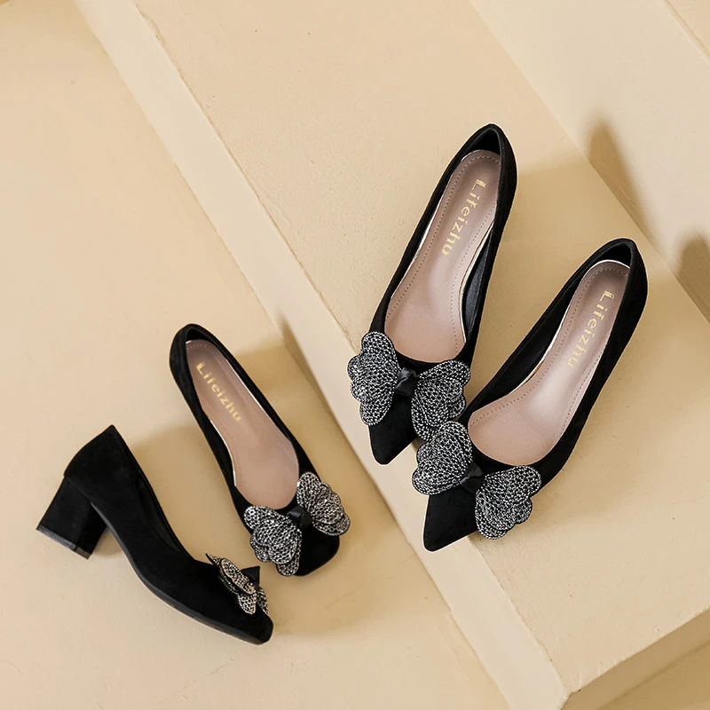 大码41-43单鞋女2025新款尖头跟鞋软底上班不累脚黑色职业工作鞋