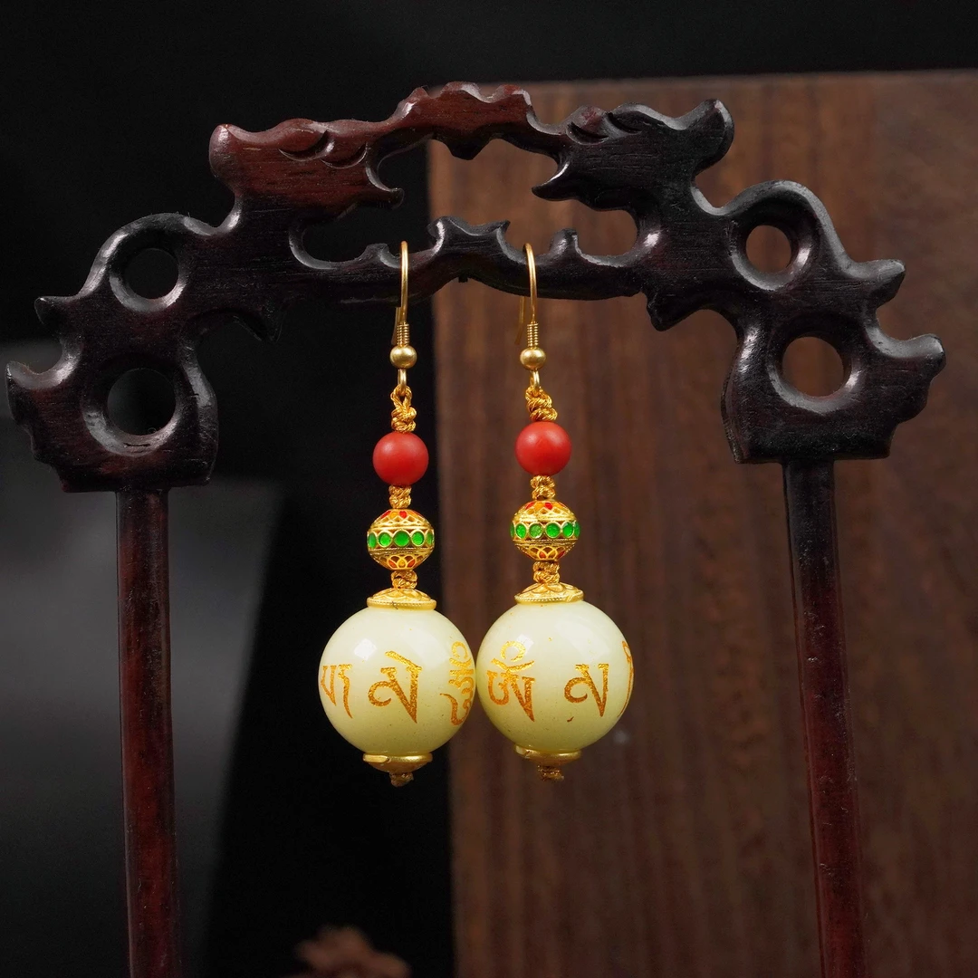 【宝陀明月】六字箴言雕刻耳环（特价）