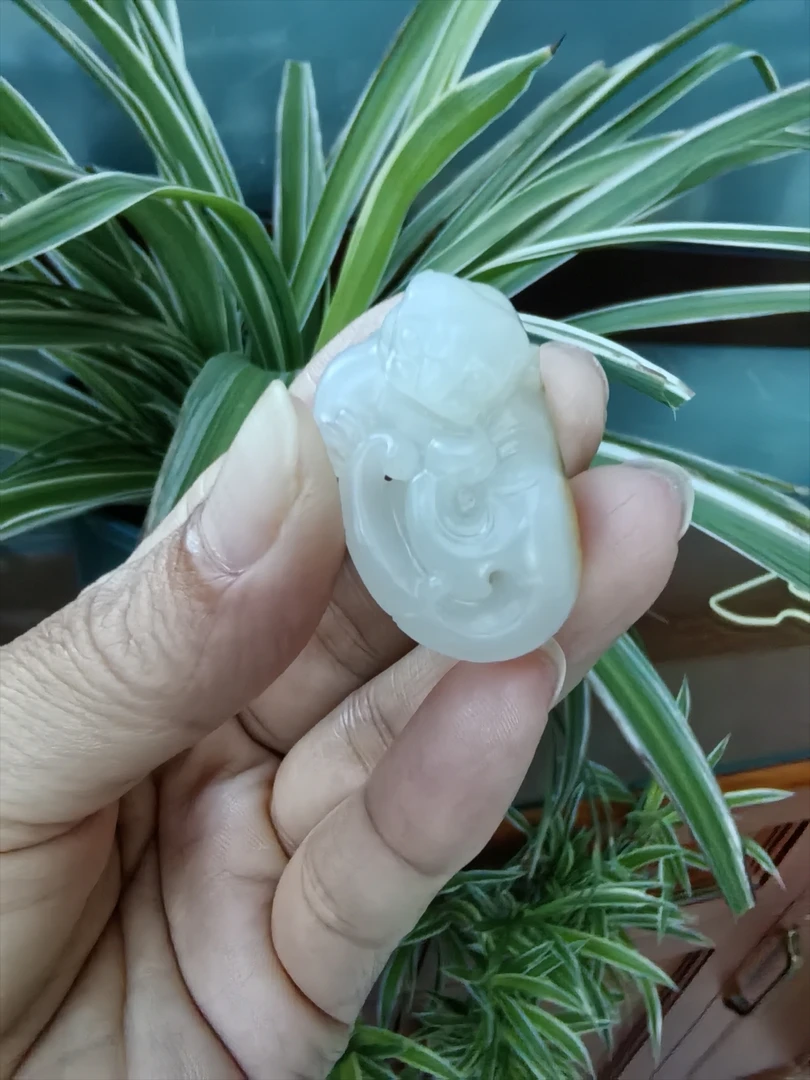 新疆和田白玉小貔貅