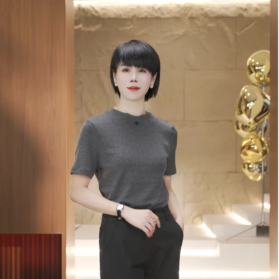 【渲渲推荐】CC-82602早秋修身百搭时尚休闲圆领短袖刺绣小蜜蜂T恤