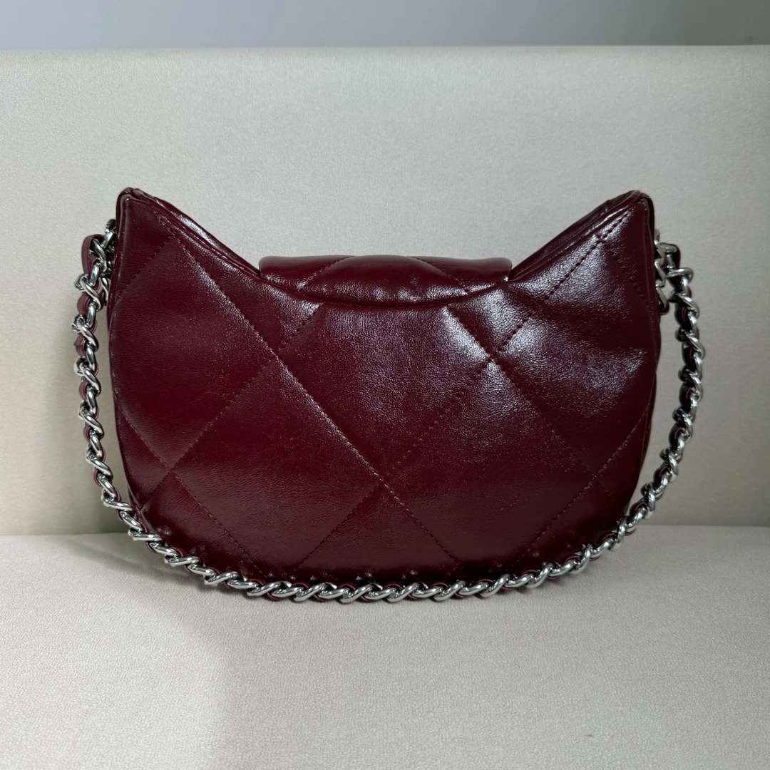 红色轻奢时尚百搭单肩斜挎包