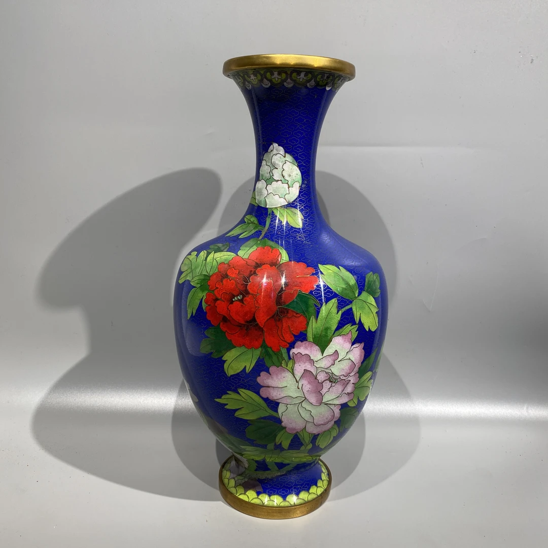 创汇时期铜胎掐丝珐琅彩山石牡丹纹铜花瓶益合/500-6