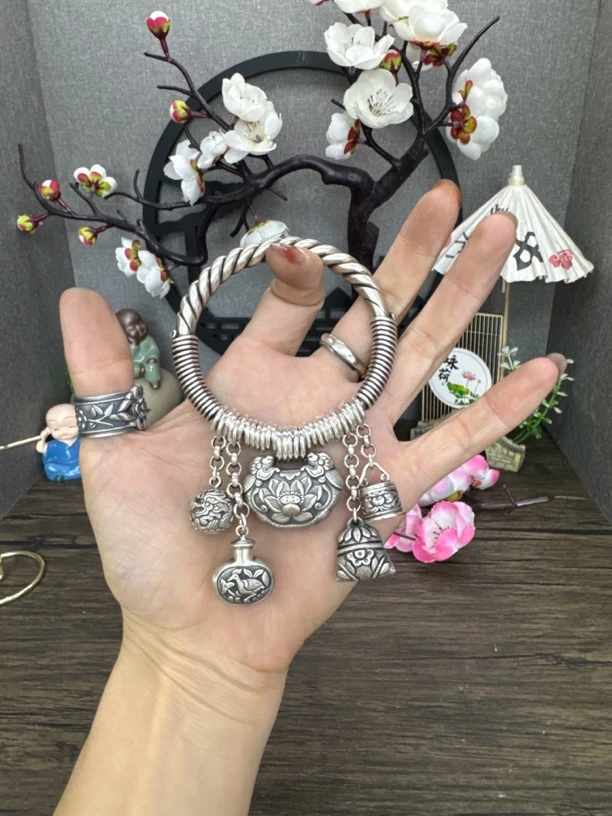 足银手镯 小郑家足银麻花手镯