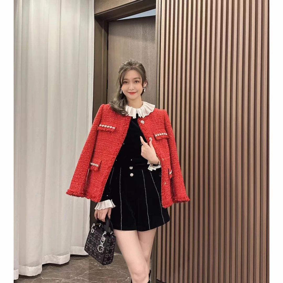 W·HAHA【回馈价】【维纳斯】优雅气质高级手工钉珠小香羽绒服 6083