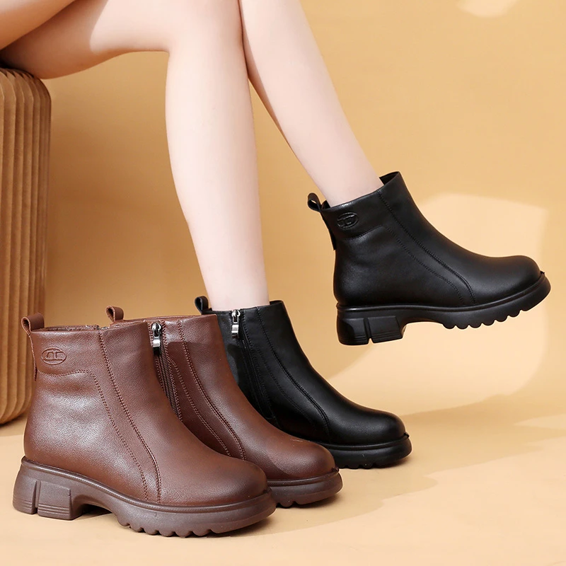 冬季牛皮羊毛时尚保暧靴子软底粗跟厚底秋冬保暖圆头舒适百搭