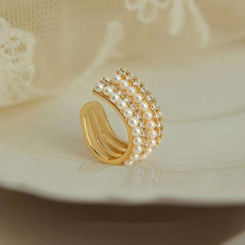 铜合金耳饰 高级感耳夹无耳洞女法式轻奢个性耳骨夹