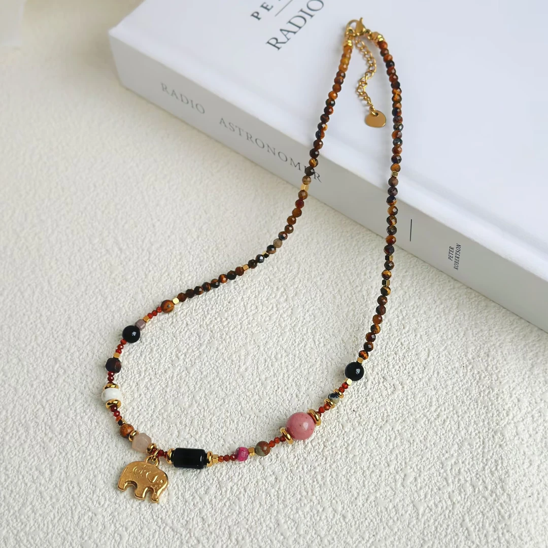 钛钢项链 小象设计感气质时尚百搭小众棕色复古简约串珠颈链女