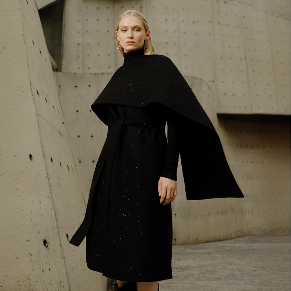 AMASS/阿玛施冬季新款斗篷式外套造型感秀场设计保暖大衣5400881