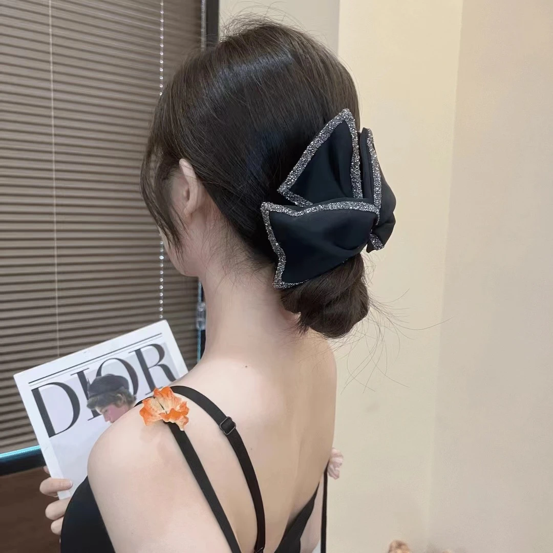 细软塌发量少发夹缎面蝴蝶结抓夹韩系后脑勺鲨鱼夹百搭发夹 a877